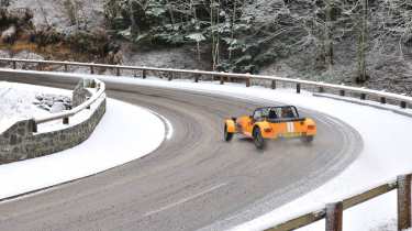 Caterham Supersport snow road trip