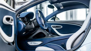 Bugatti Chiron Profilée – dash