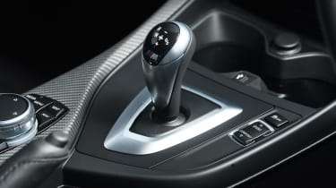 BMW M2 - gear selector