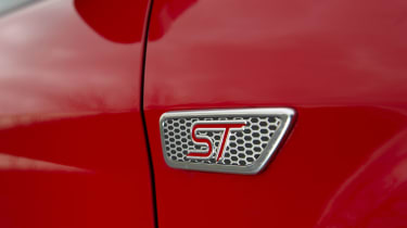 Ford Focus ST Mountune badge