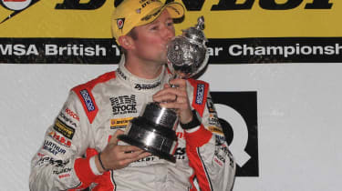 British Touring Cars preview: Gordon Shedden winner&#039;s trophy