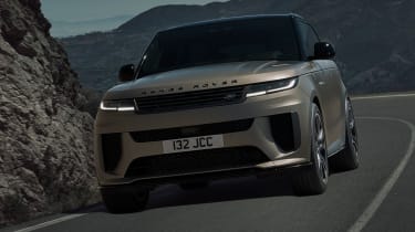 Range Rover Sport SV – front corner