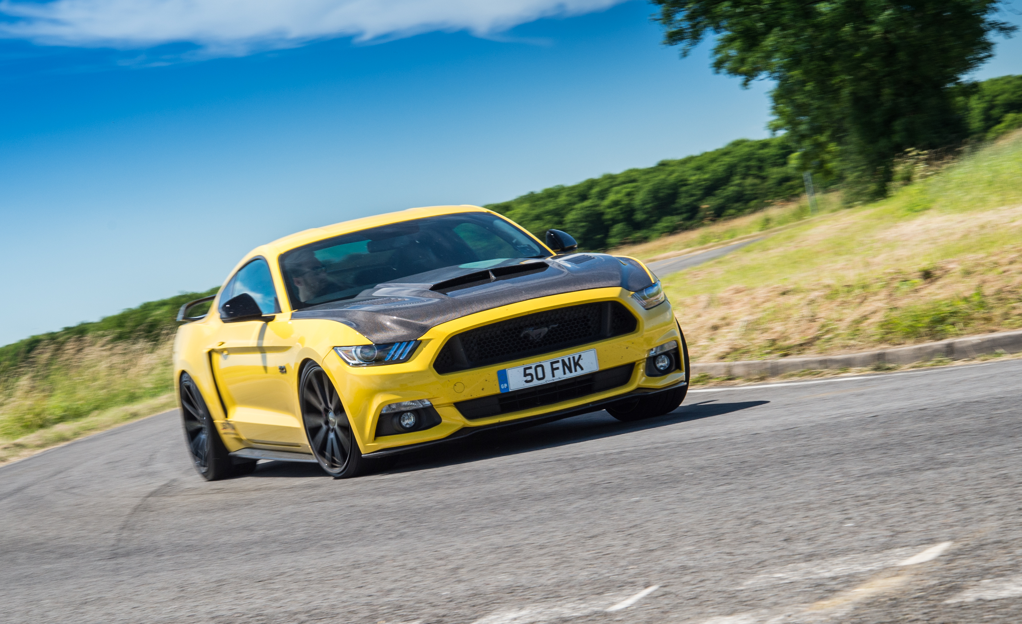 Sutton Mustang Cs700 Review Muscle Car Tuned To 690bhp Evo