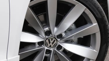 Volkswagen Scirocco Bluemotion R-line 19in Lugano alloy wheel