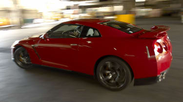 Nissan GT-R