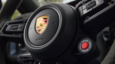 New Porsche Cayenne Turbo E-Hybrid – badge