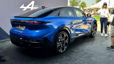 Alpine A390