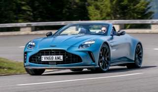 Aston Martin Vantage Roadster front