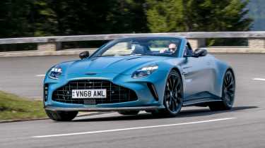 Aston Martin Vantage Roadster front