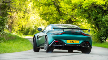 Aston Martin Vantage – F1 rear slider
