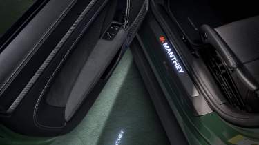 Porsche 911 GT3 RS Manthey Kit details