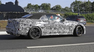 BMW M4 Cabriolet spied 2020 - rear quarter