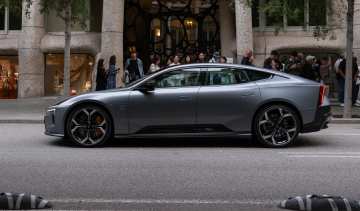 Polestar 5 side
