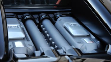 Bugatti Veyron Vitesse - engine bay