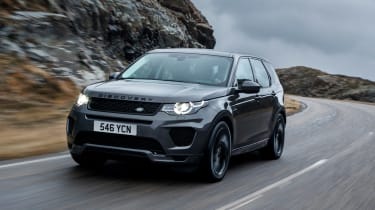 Discovery Sport 2017 - front driving