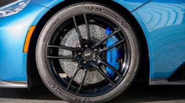 Ford GT