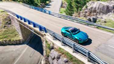 2025 Aston Martin Vantage front
