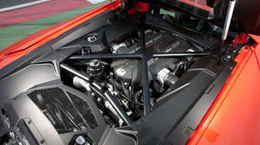 Lamborghini Aventador