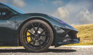 Lotus Emira Turbo SE