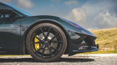 Lotus Emira Turbo SE