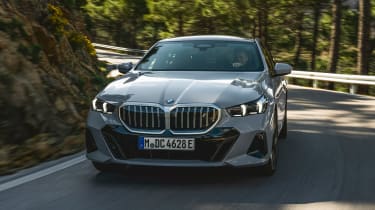 BMW 5-series – nose