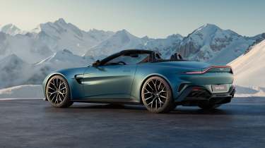 Aston Martin Vantage Roadster – rear