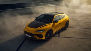 Lamborghini Urus Performante – yellow front top