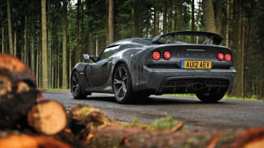On the road: Lotus Exige S vs C63 Black, M3 GTS, 911 GT3 RS 4.0 and Nissan GT-R Track Pack