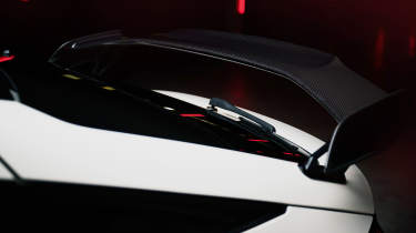 Honda Civic Type R Ultimate Edition – wing details