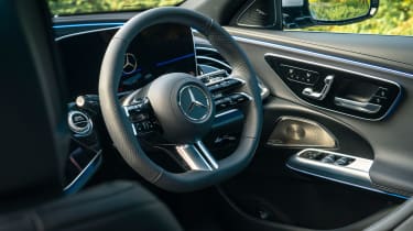 Mercedes E-class – steering wheel