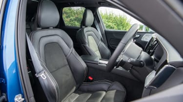 Volvo XC60 - interior