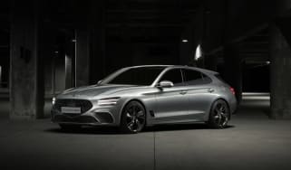 Genesis G70 Shooting Brake - front quarter