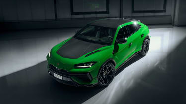 Lamborghini Urus Performante – green front top