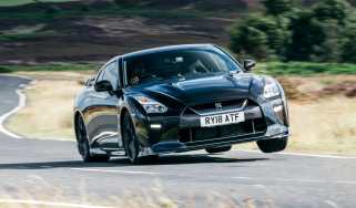 Nissan GT-R