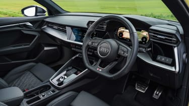 Audi S3 2022 – blue cabin