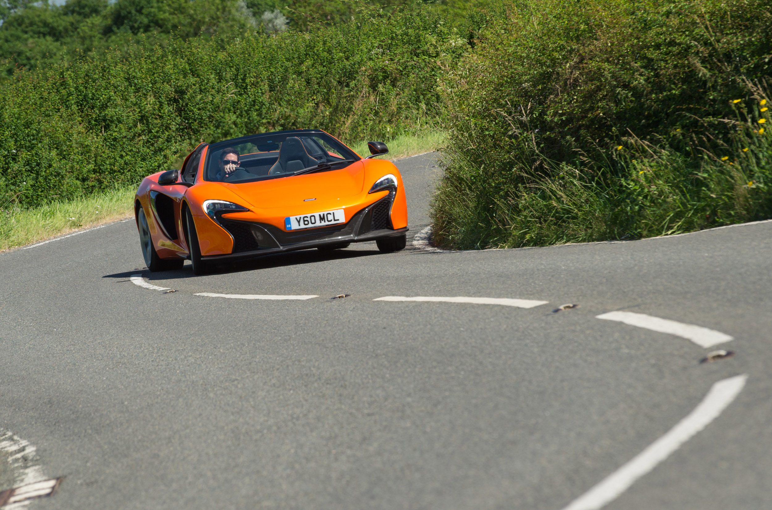 Ferrari 488 Spider V Mclaren 650s Spider Battle Between