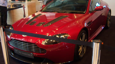 Aston V12 Vantage