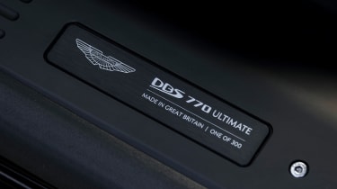 Aston Martin DBS 770 Ultimate – badge