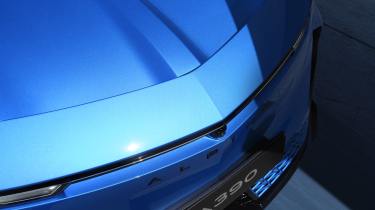 Alpine A390