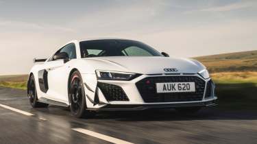 Audi R8 V10 GT RWD – front