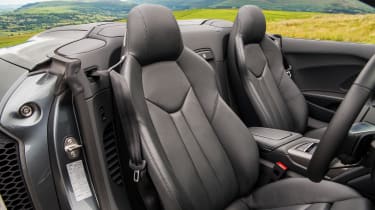 Audi R8 Spyder – cabin