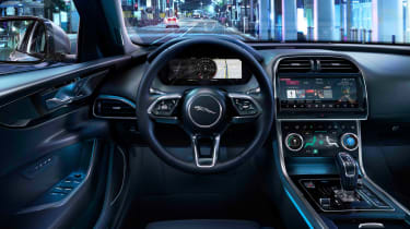 Jaguar XE facelift - interior