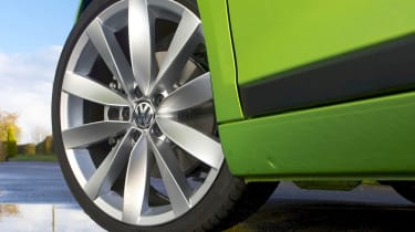 Volkswagen Scirocco 2.0 TSI wheel