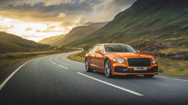 Bentley Flying Spur Speed – front tracking