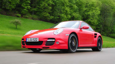 Porsche 911 Turbo S front tracking