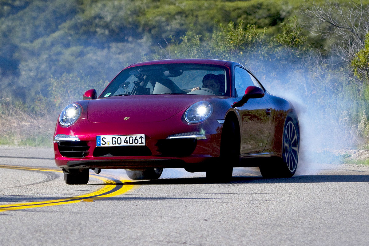 Harris drives the new Porsche 911 | evo