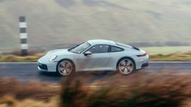 Porsche 911 Carrera S – side