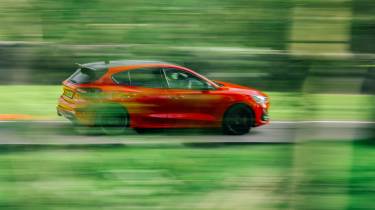 Ford Focus ST Track Pack v Honda Civic Type R