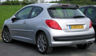 Peugeot 207 spy shot