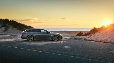 Audi RS6 Performance – side